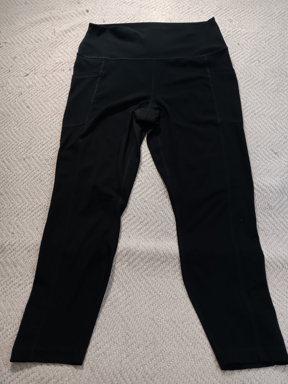 Yogalicious Lux Black High-Waist Pocket Leggings